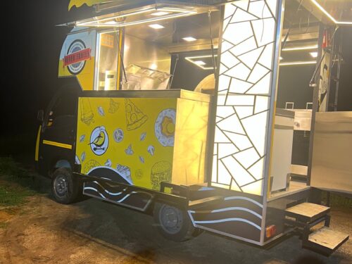 ICE CREAM FOOD TRUCK IN SALEM