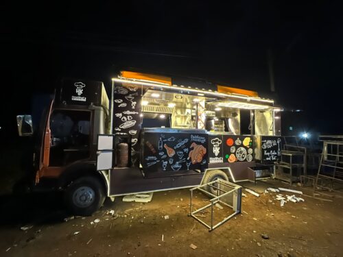 MOBILE RESTAURANT FOOD TRUCK