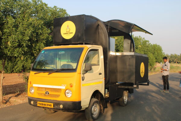 SOUTH INDIAN FOOD TRUCK IN NAMAKKAL - Image 4