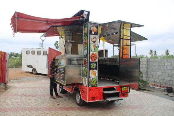 MEALS FOOD TRUCK - Image 4