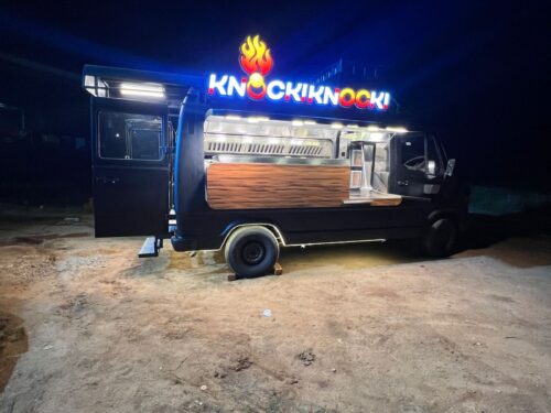 PREMIUM TRAVELLOR FOOD TRUCK